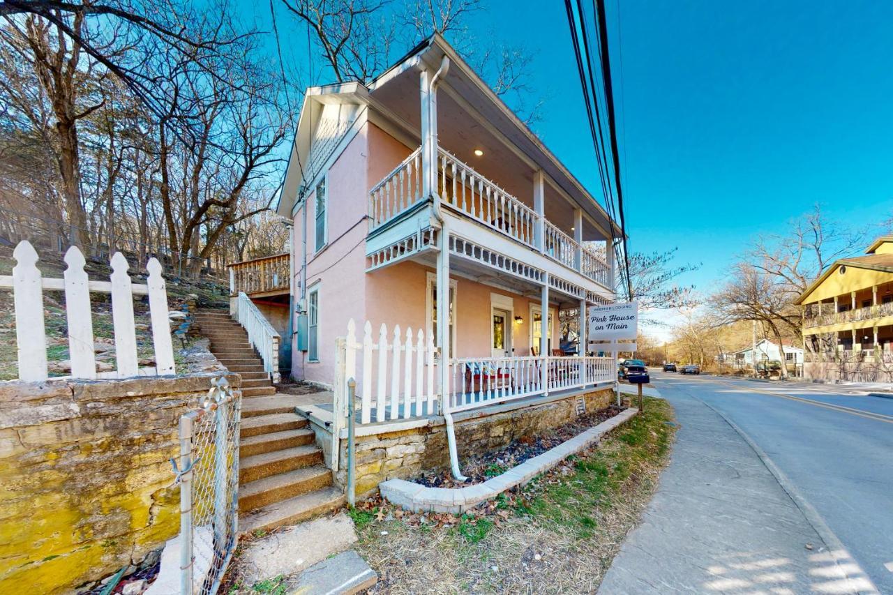 The Pink House On Main - Lower Eureka Springs Εξωτερικό φωτογραφία